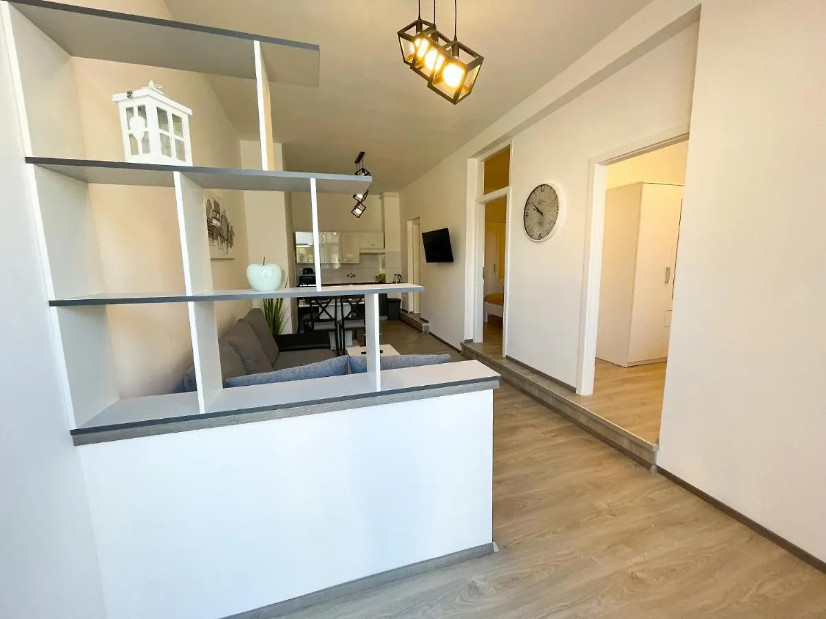 Apartments In Jadranovo 42640