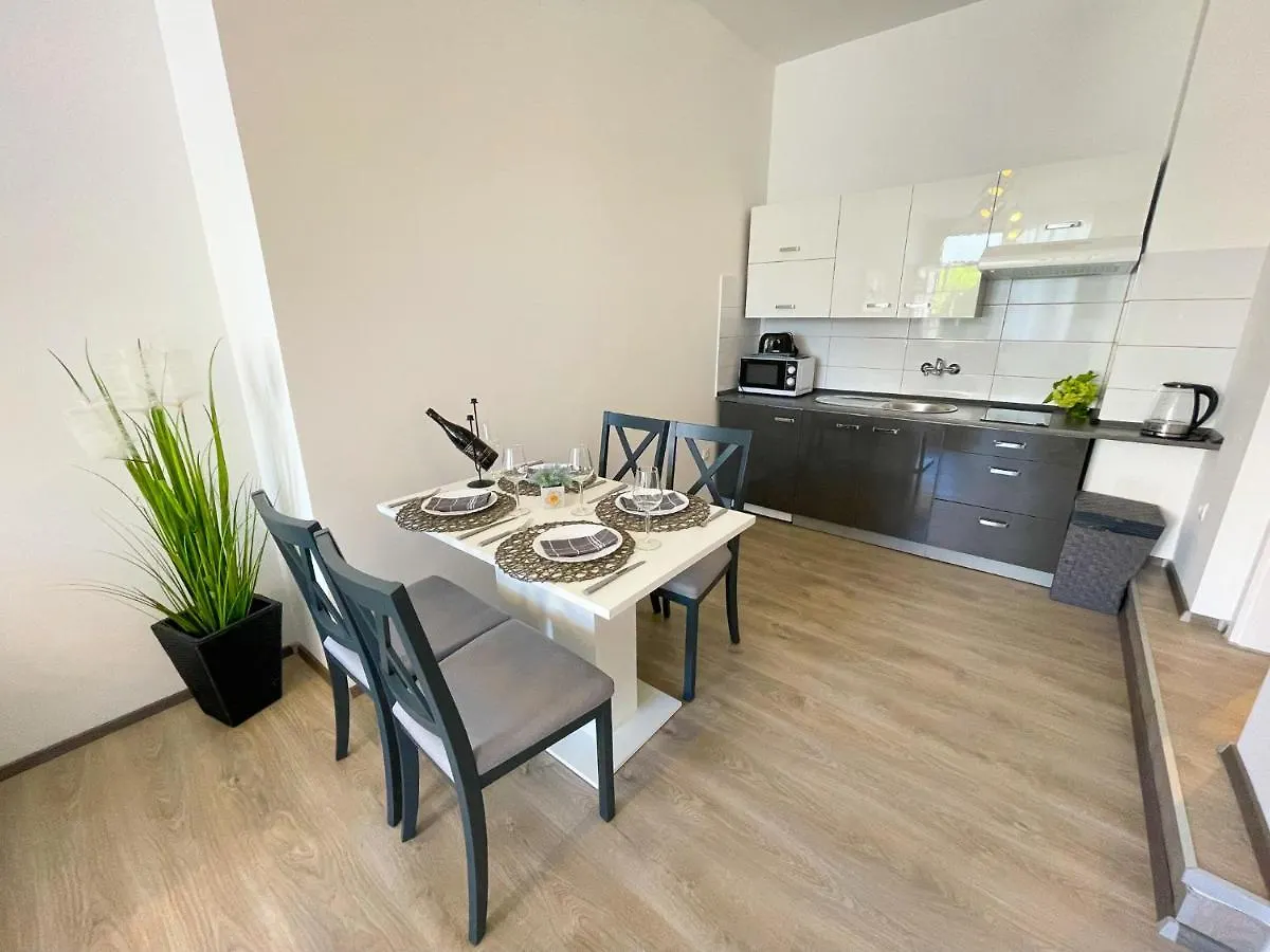 Apartments In Jadranovo 42640