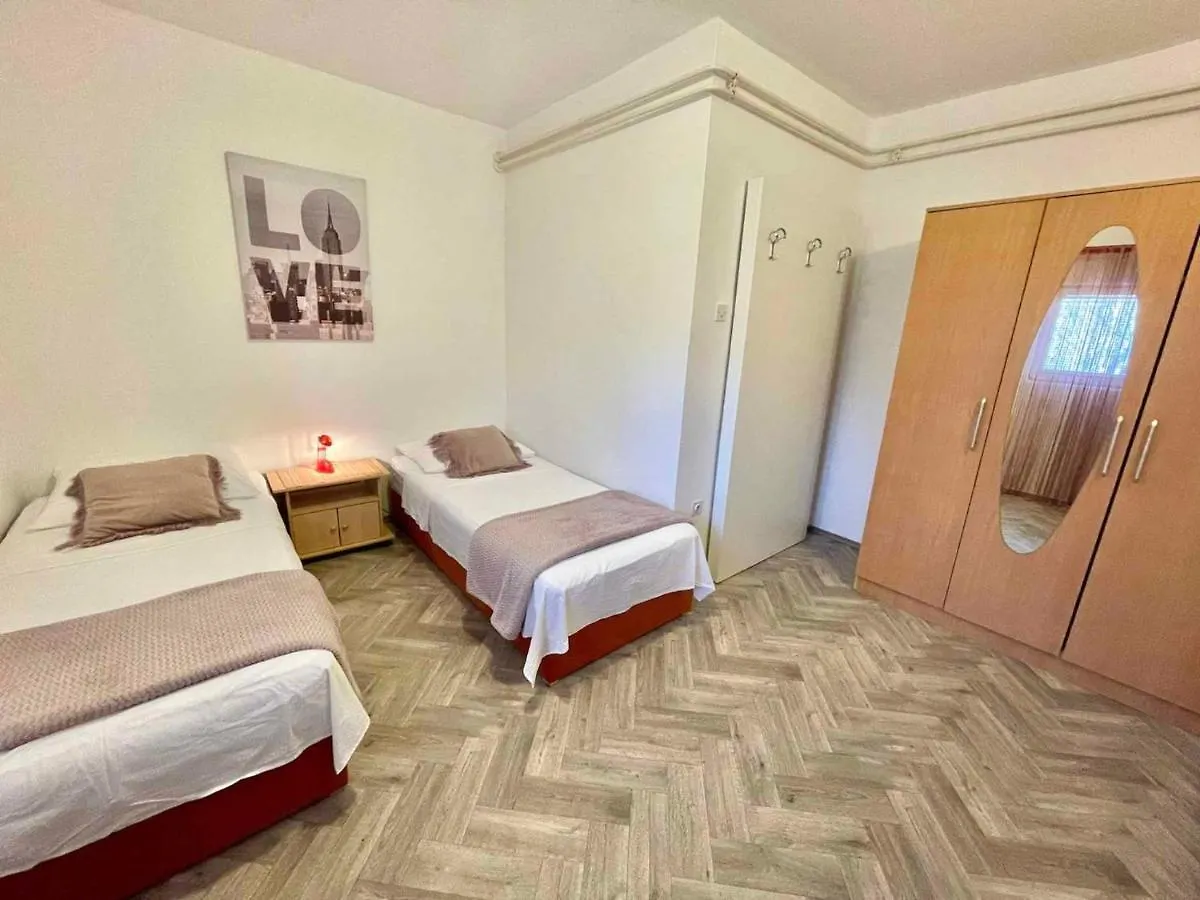 Apartments In Jadranovo 42640 Croatia