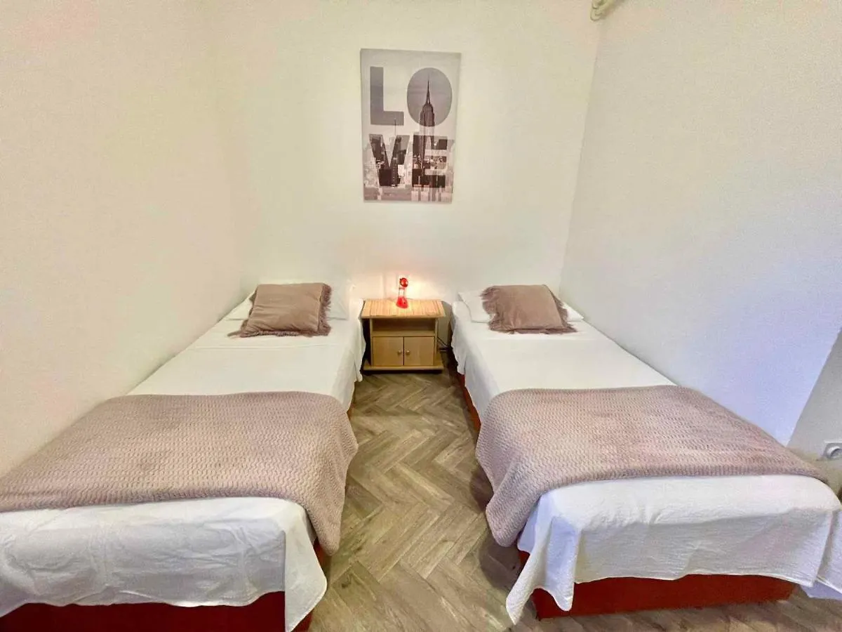 Apartments In Jadranovo 42640 Croatia