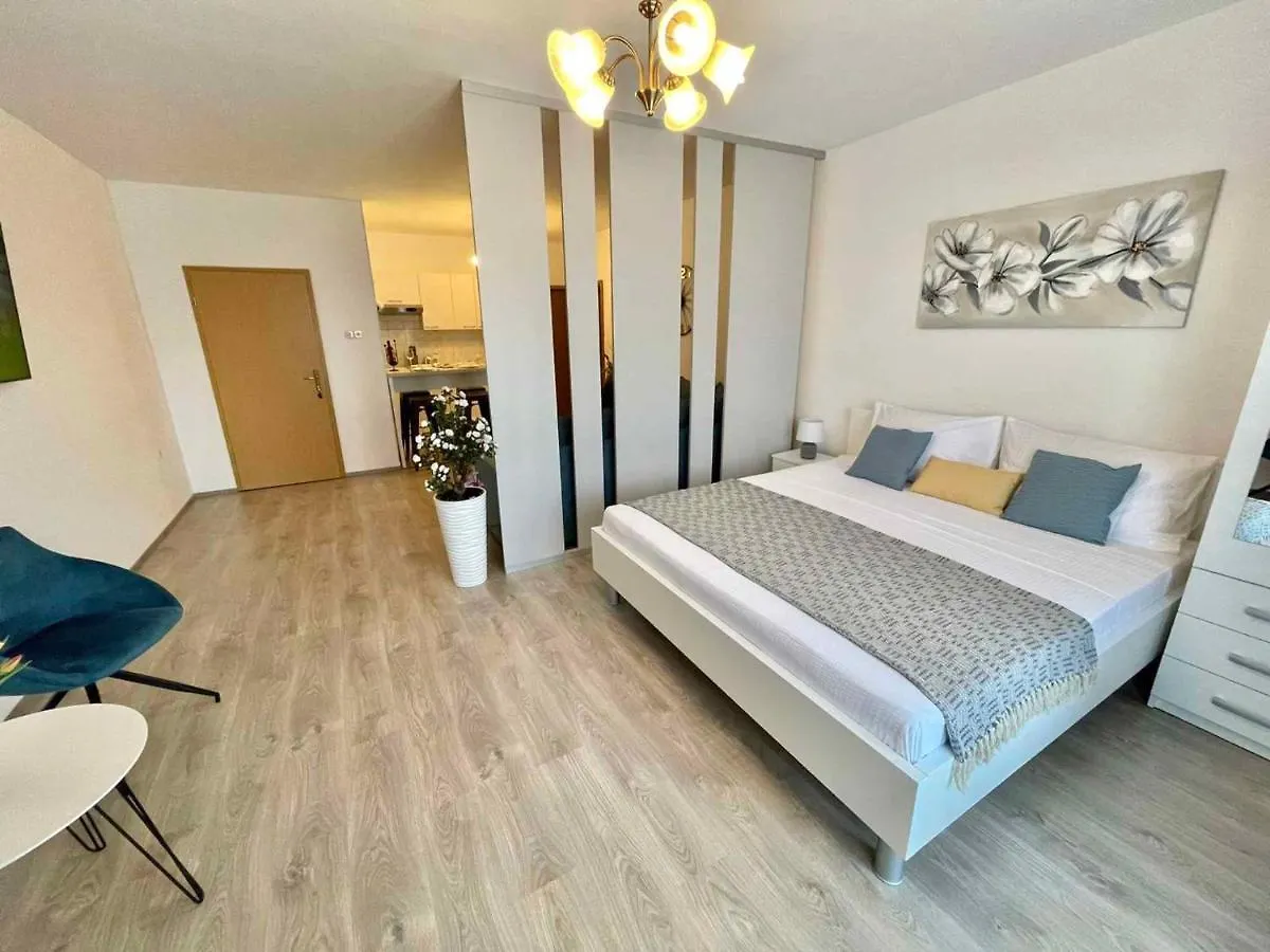 Apartments In Jadranovo 42640 Croatia